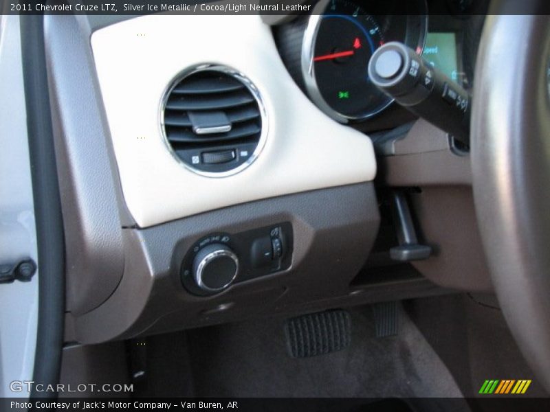 Silver Ice Metallic / Cocoa/Light Neutral Leather 2011 Chevrolet Cruze LTZ