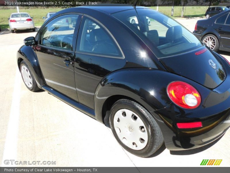 Black / Black 2010 Volkswagen New Beetle 2.5 Coupe