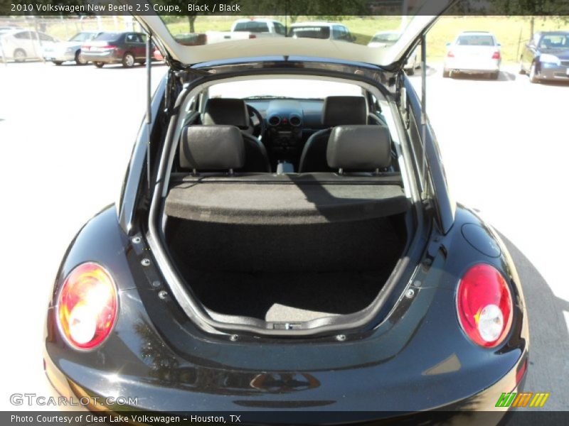 Black / Black 2010 Volkswagen New Beetle 2.5 Coupe