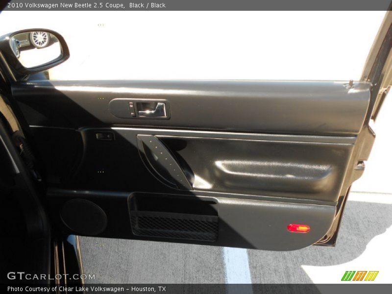 Black / Black 2010 Volkswagen New Beetle 2.5 Coupe