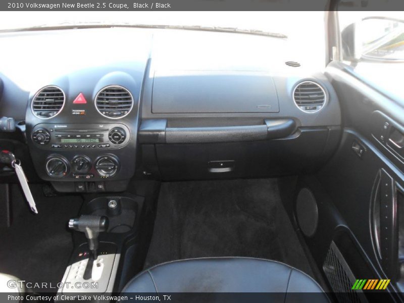 Black / Black 2010 Volkswagen New Beetle 2.5 Coupe