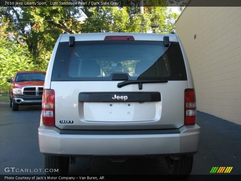 Light Sandstone Pearl / Dark Slate Gray 2010 Jeep Liberty Sport