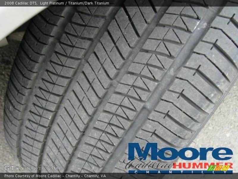 Light Platinum / Titanium/Dark Titanium 2008 Cadillac DTS