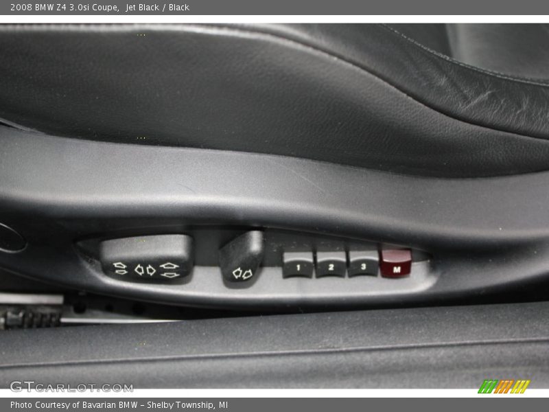 Controls of 2008 Z4 3.0si Coupe