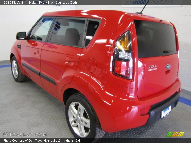 Molten Red / Black Soul Logo Cloth 2010 Kia Soul +