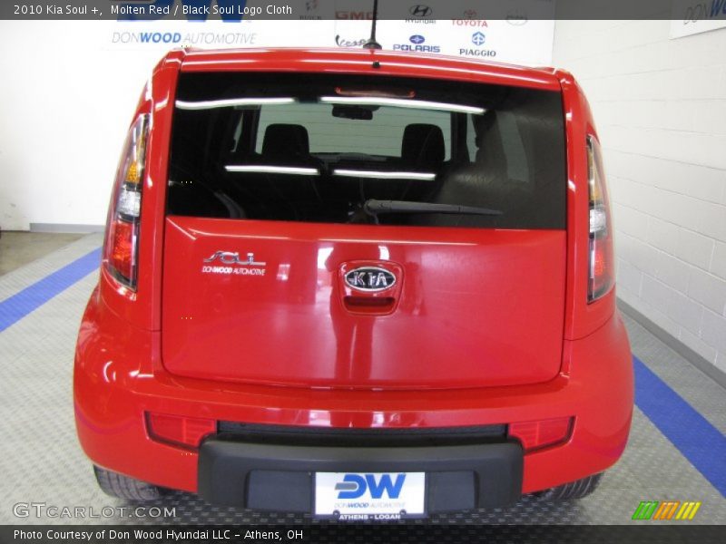 Molten Red / Black Soul Logo Cloth 2010 Kia Soul +