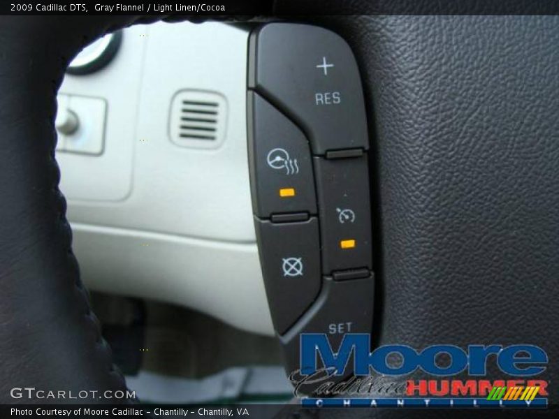 Gray Flannel / Light Linen/Cocoa 2009 Cadillac DTS