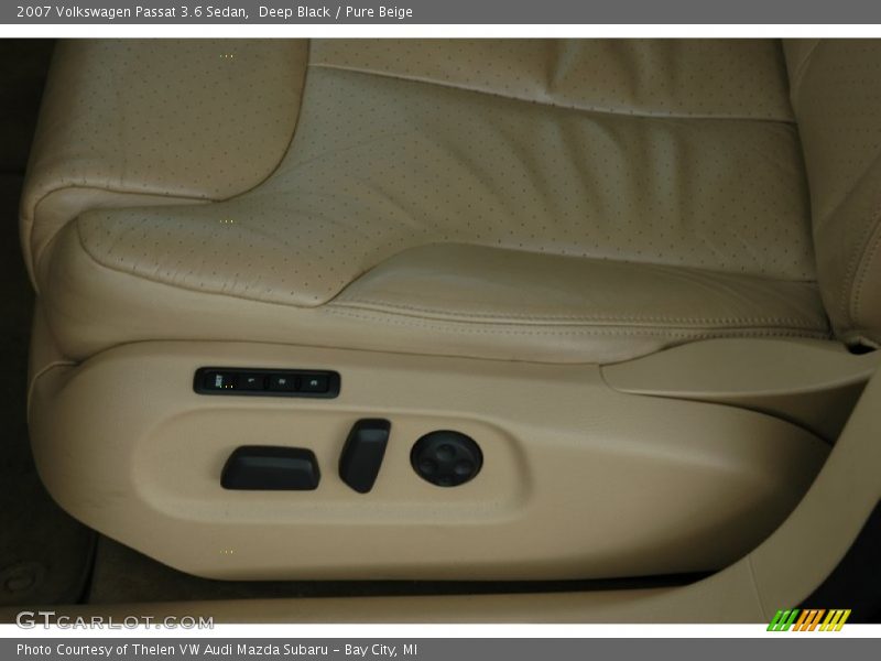 Deep Black / Pure Beige 2007 Volkswagen Passat 3.6 Sedan