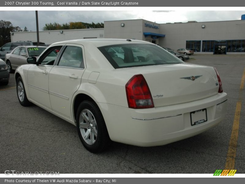 Cool Vanilla / Dark Slate Gray/Light Graystone 2007 Chrysler 300 Touring