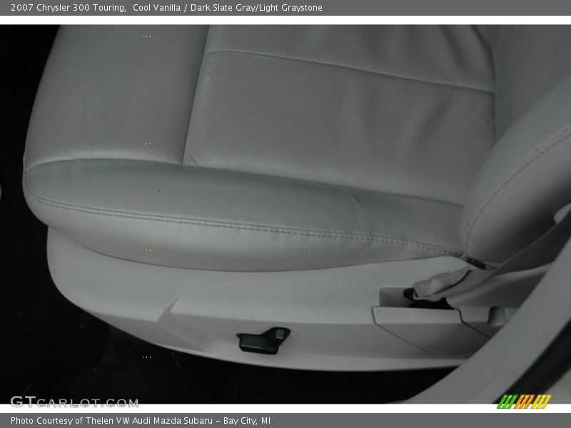 Cool Vanilla / Dark Slate Gray/Light Graystone 2007 Chrysler 300 Touring