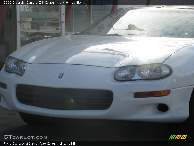 Arctic White / Ebony 2000 Chevrolet Camaro Z28 Coupe