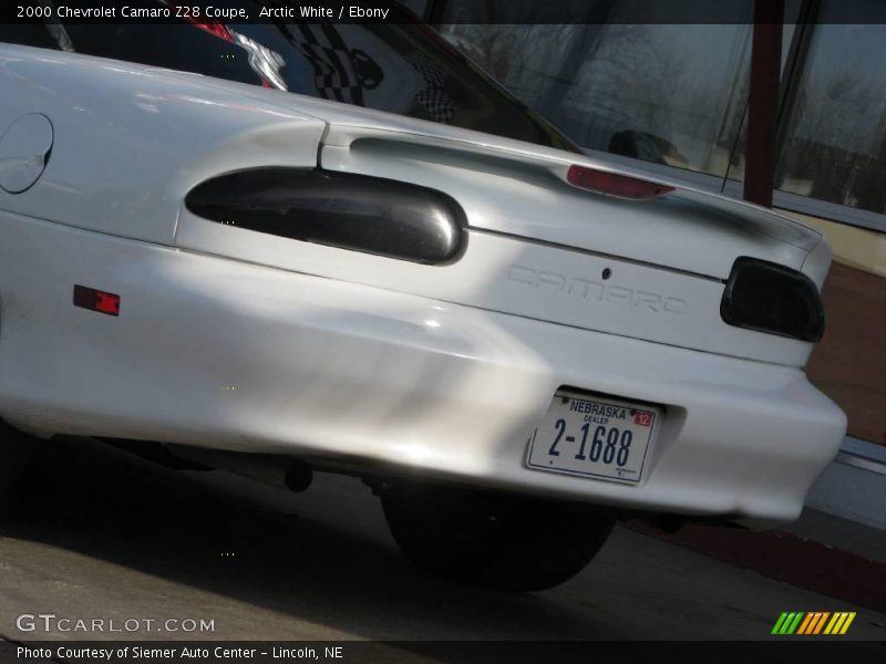 Arctic White / Ebony 2000 Chevrolet Camaro Z28 Coupe