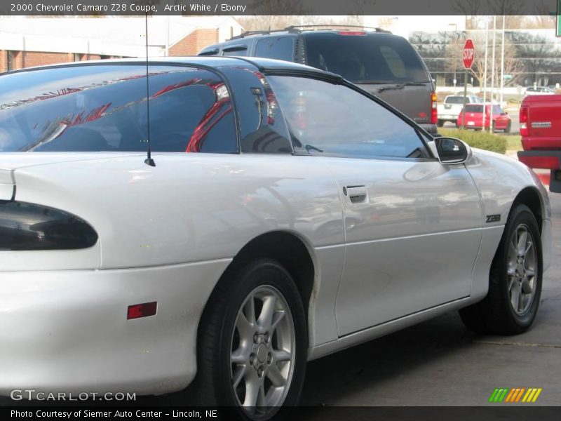 Arctic White / Ebony 2000 Chevrolet Camaro Z28 Coupe