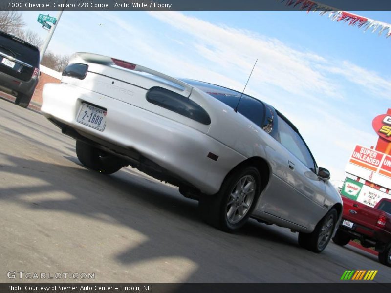 Arctic White / Ebony 2000 Chevrolet Camaro Z28 Coupe