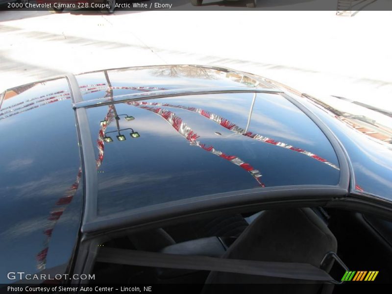 Arctic White / Ebony 2000 Chevrolet Camaro Z28 Coupe