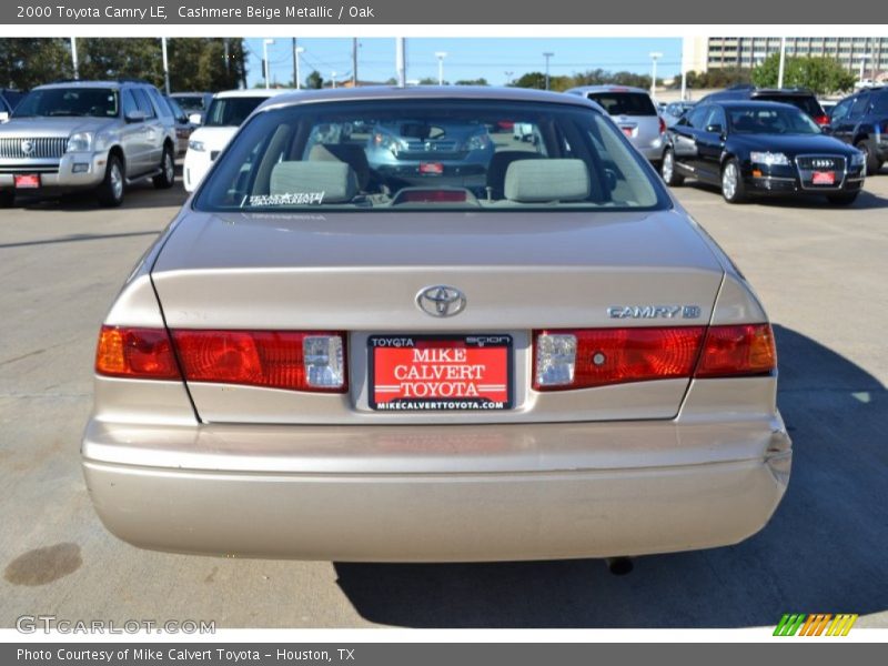Cashmere Beige Metallic / Oak 2000 Toyota Camry LE