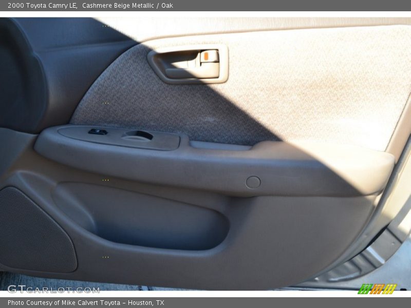 Cashmere Beige Metallic / Oak 2000 Toyota Camry LE