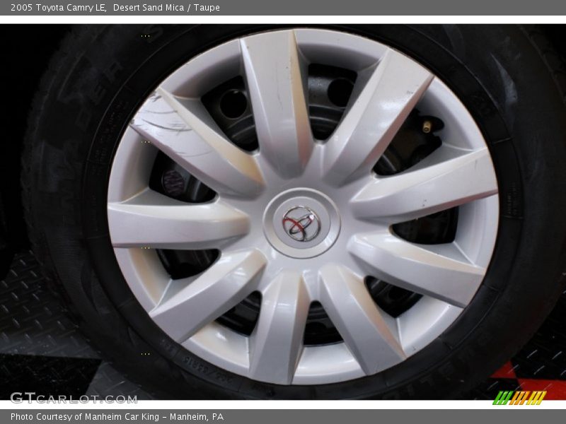 Desert Sand Mica / Taupe 2005 Toyota Camry LE