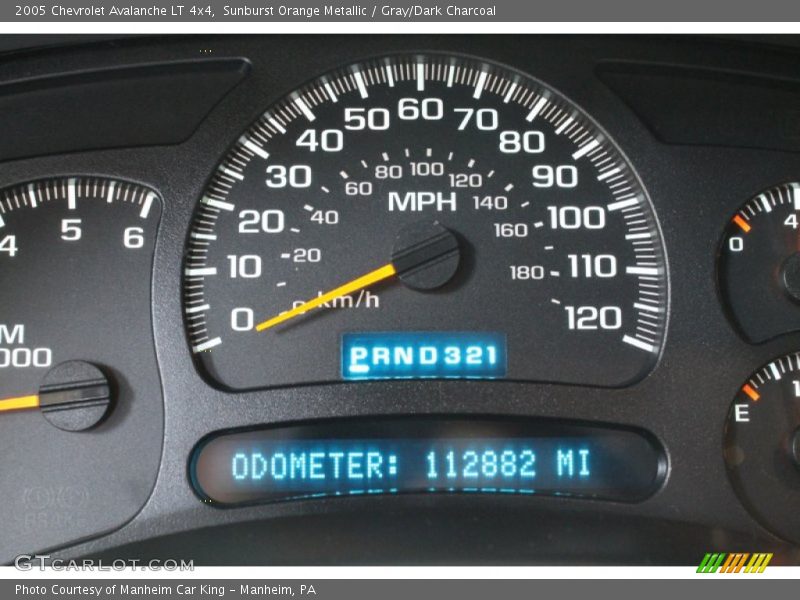 Sunburst Orange Metallic / Gray/Dark Charcoal 2005 Chevrolet Avalanche LT 4x4