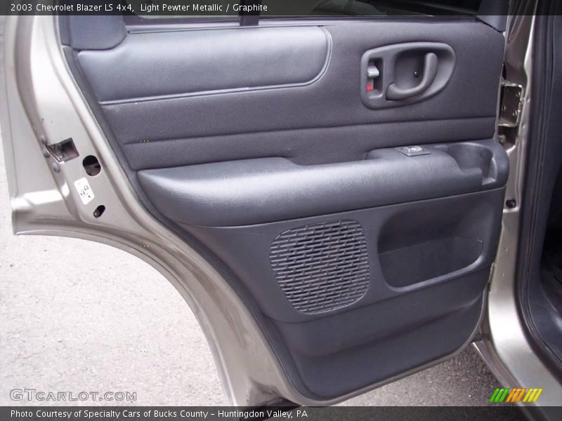 Light Pewter Metallic / Graphite 2003 Chevrolet Blazer LS 4x4