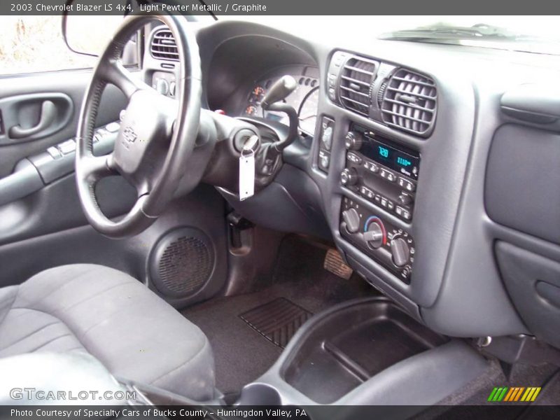 Light Pewter Metallic / Graphite 2003 Chevrolet Blazer LS 4x4