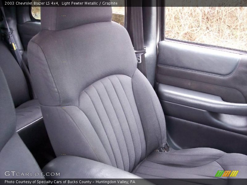 Light Pewter Metallic / Graphite 2003 Chevrolet Blazer LS 4x4