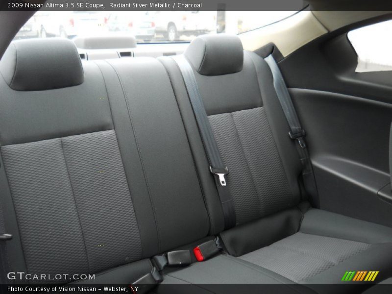 Radiant Silver Metallic / Charcoal 2009 Nissan Altima 3.5 SE Coupe