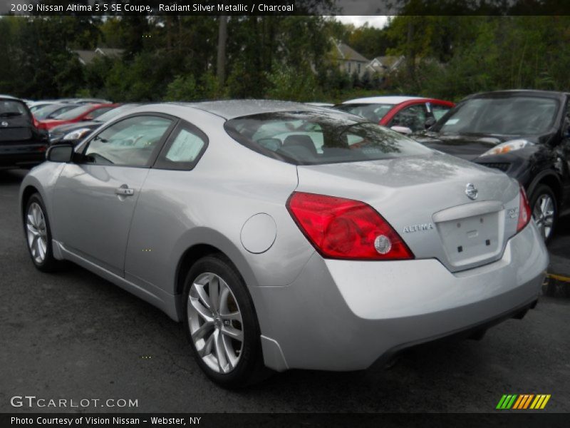 Radiant Silver Metallic / Charcoal 2009 Nissan Altima 3.5 SE Coupe