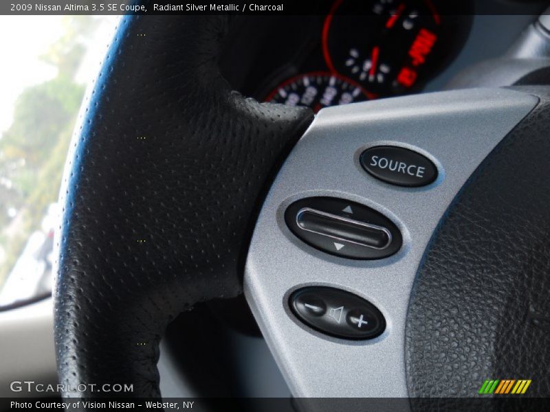 Controls of 2009 Altima 3.5 SE Coupe