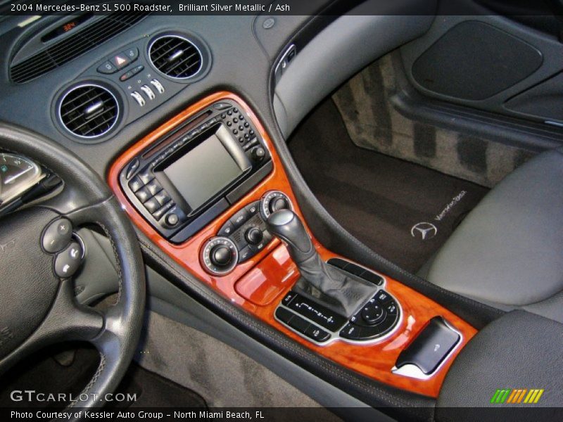 Controls of 2004 SL 500 Roadster