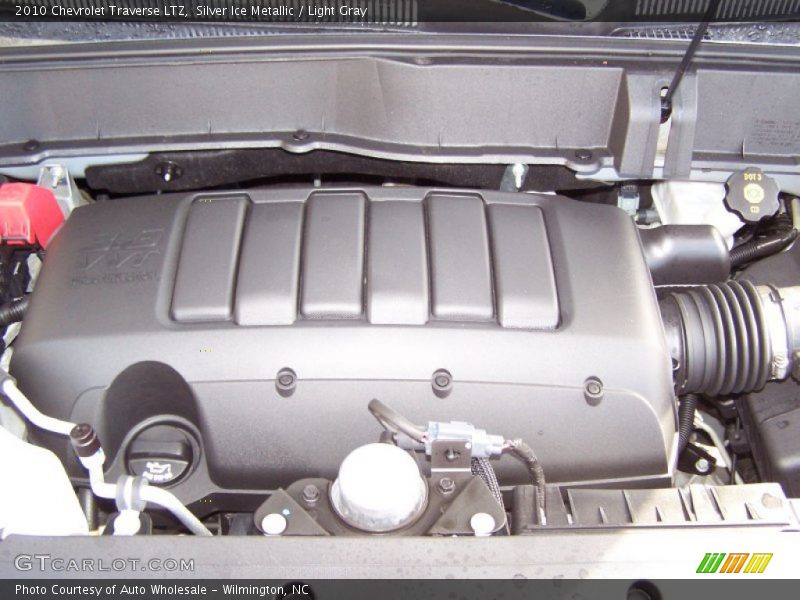 Silver Ice Metallic / Light Gray 2010 Chevrolet Traverse LTZ