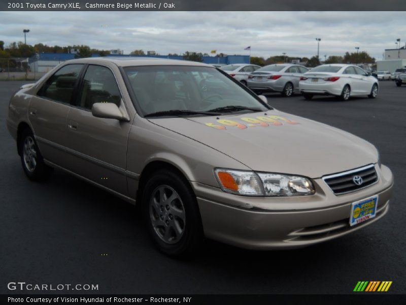 Cashmere Beige Metallic / Oak 2001 Toyota Camry XLE