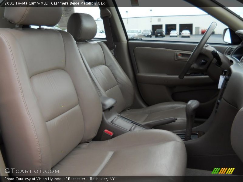 Cashmere Beige Metallic / Oak 2001 Toyota Camry XLE
