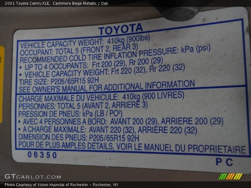 Cashmere Beige Metallic / Oak 2001 Toyota Camry XLE