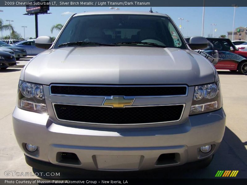 Silver Birch Metallic / Light Titanium/Dark Titanium 2009 Chevrolet Suburban LT