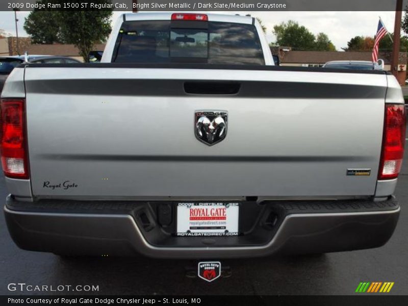 Bright Silver Metallic / Dark Slate/Medium Graystone 2009 Dodge Ram 1500 ST Regular Cab