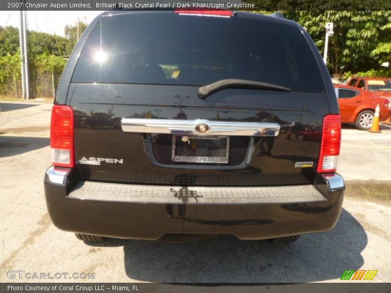 Brilliant Black Crystal Pearl / Dark Khaki/Light Graystone 2007 Chrysler Aspen Limited