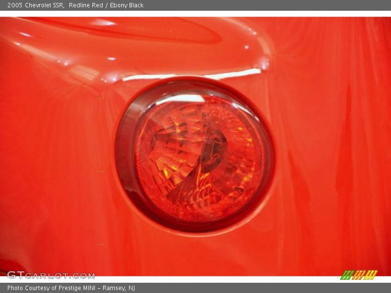 Redline Red / Ebony Black 2005 Chevrolet SSR