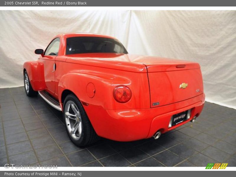 Redline Red / Ebony Black 2005 Chevrolet SSR
