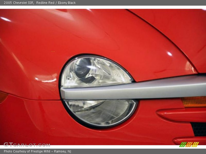 Redline Red / Ebony Black 2005 Chevrolet SSR