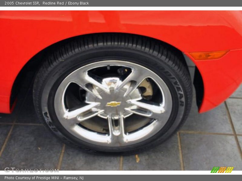 Redline Red / Ebony Black 2005 Chevrolet SSR