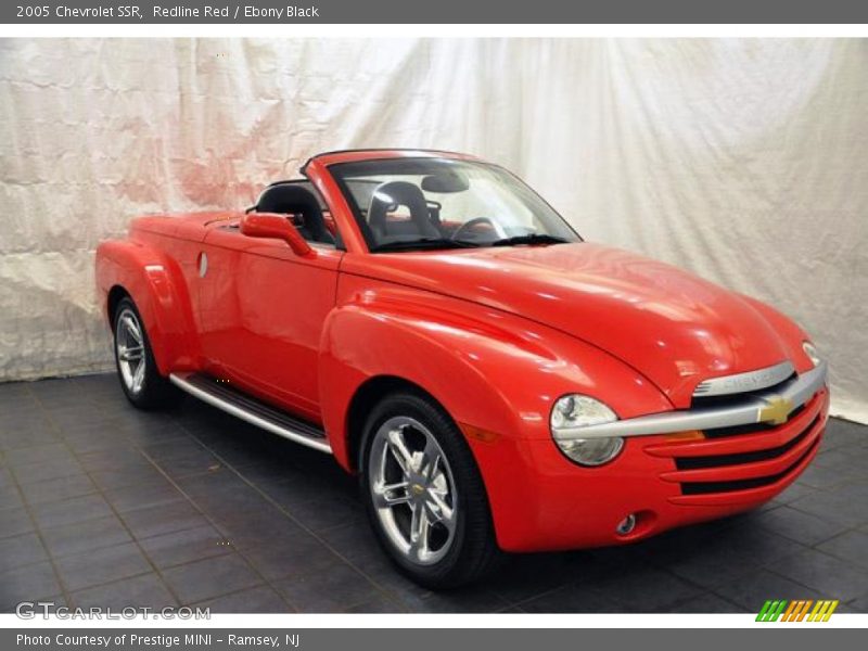 Redline Red / Ebony Black 2005 Chevrolet SSR