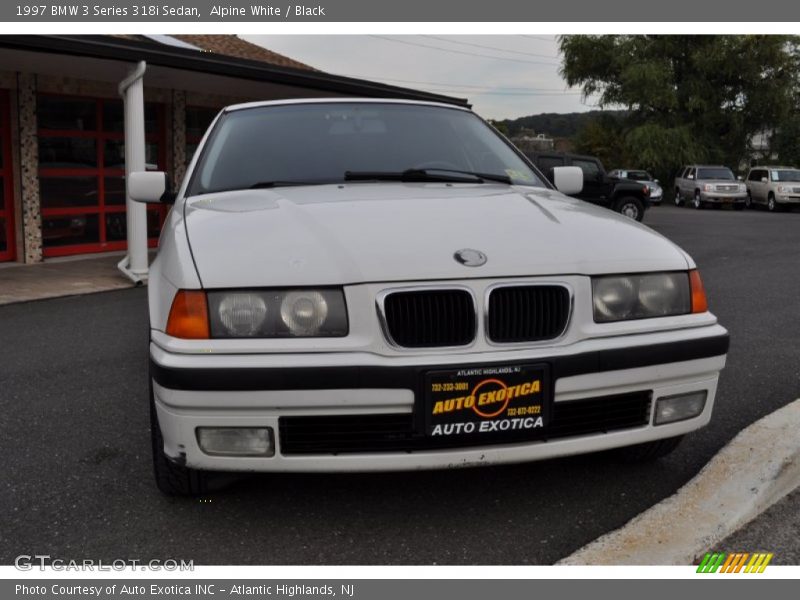 Alpine White / Black 1997 BMW 3 Series 318i Sedan