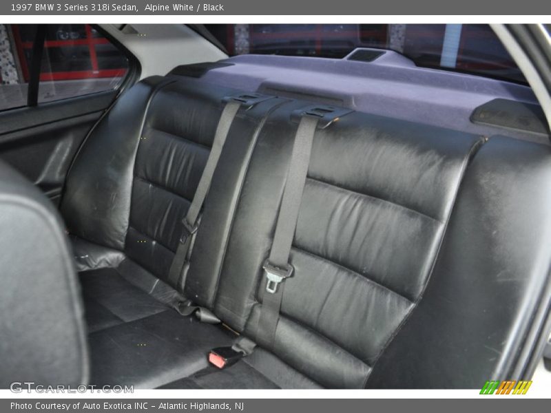 Alpine White / Black 1997 BMW 3 Series 318i Sedan