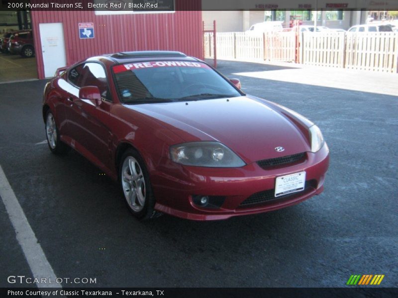 Electric Red / Black/Red 2006 Hyundai Tiburon SE