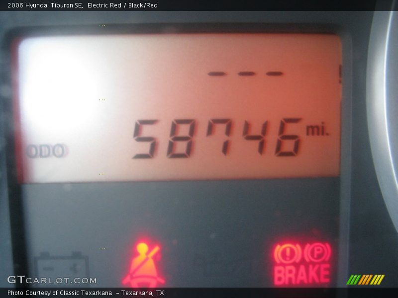 Electric Red / Black/Red 2006 Hyundai Tiburon SE