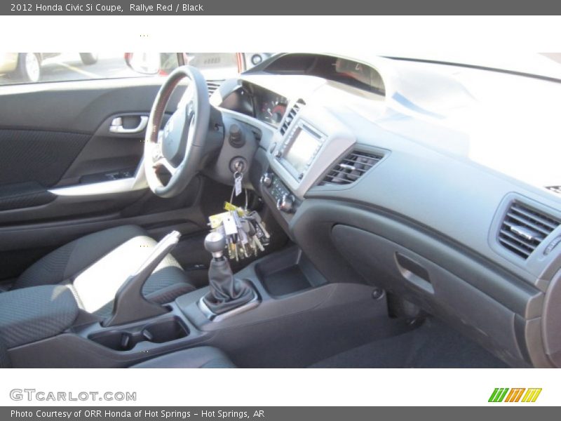 Dashboard of 2012 Civic Si Coupe