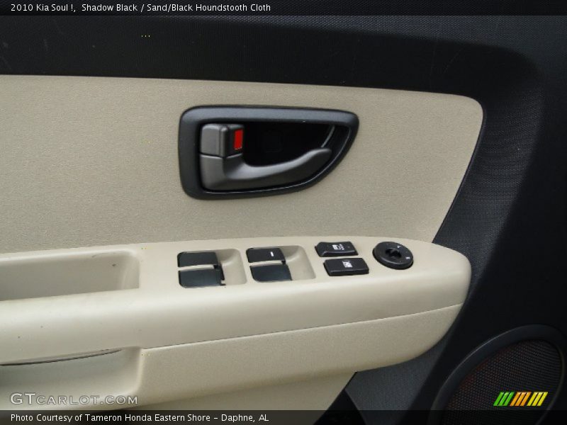 Shadow Black / Sand/Black Houndstooth Cloth 2010 Kia Soul !
