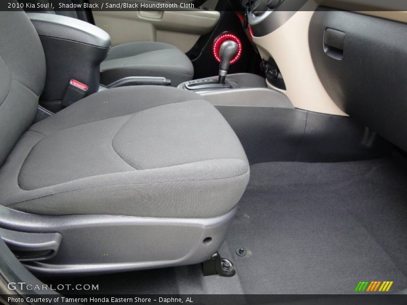 Shadow Black / Sand/Black Houndstooth Cloth 2010 Kia Soul !