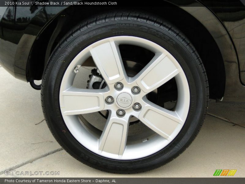 Shadow Black / Sand/Black Houndstooth Cloth 2010 Kia Soul !